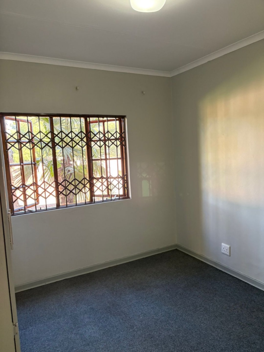 2 Bedroom Property for Sale in Langenhovenpark Free State
